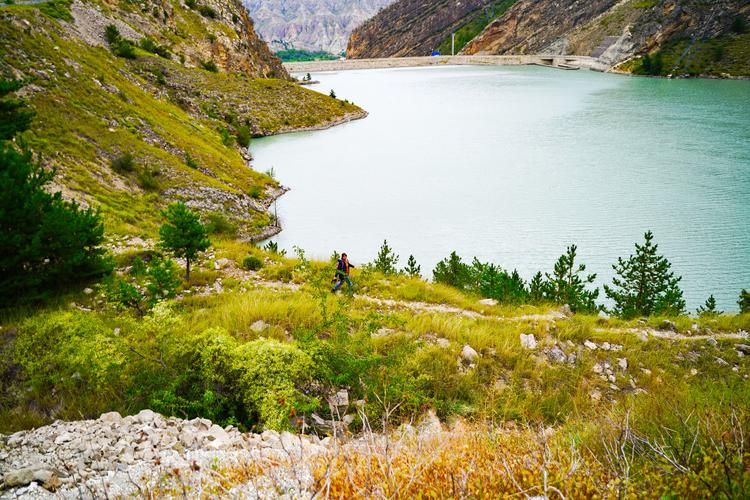 Каждый поворот — не дорога, а дверь в другой мир. И все они — настоящие