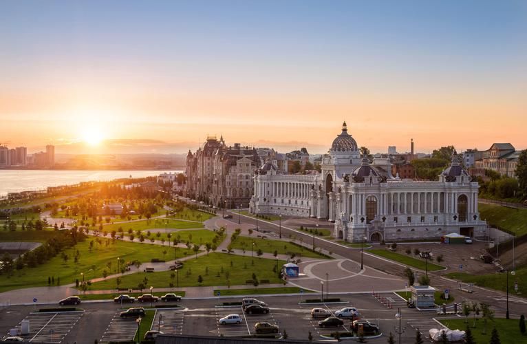 Золото мечети. Красный камень кремля