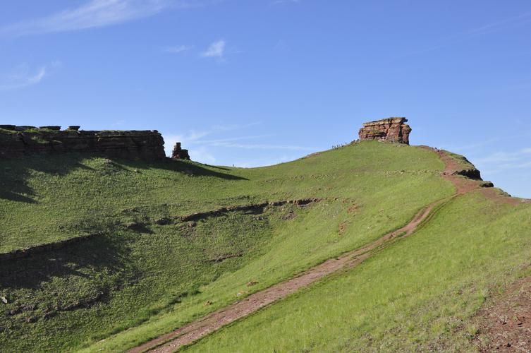 Путь через пепел и лаву