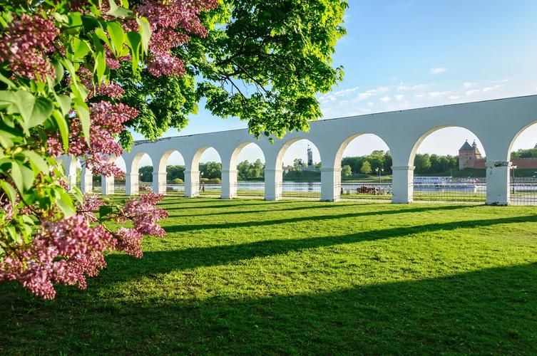 Автобус| Легенды и былины Пскова и Великого Новгорода